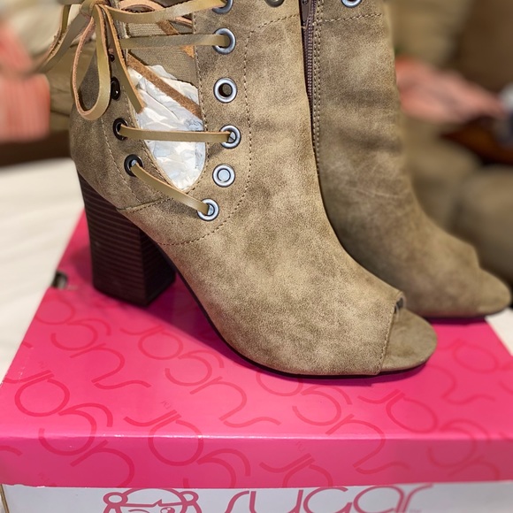 👢Sugar Ankle Peep Toe Booties - Picture 3 of 8